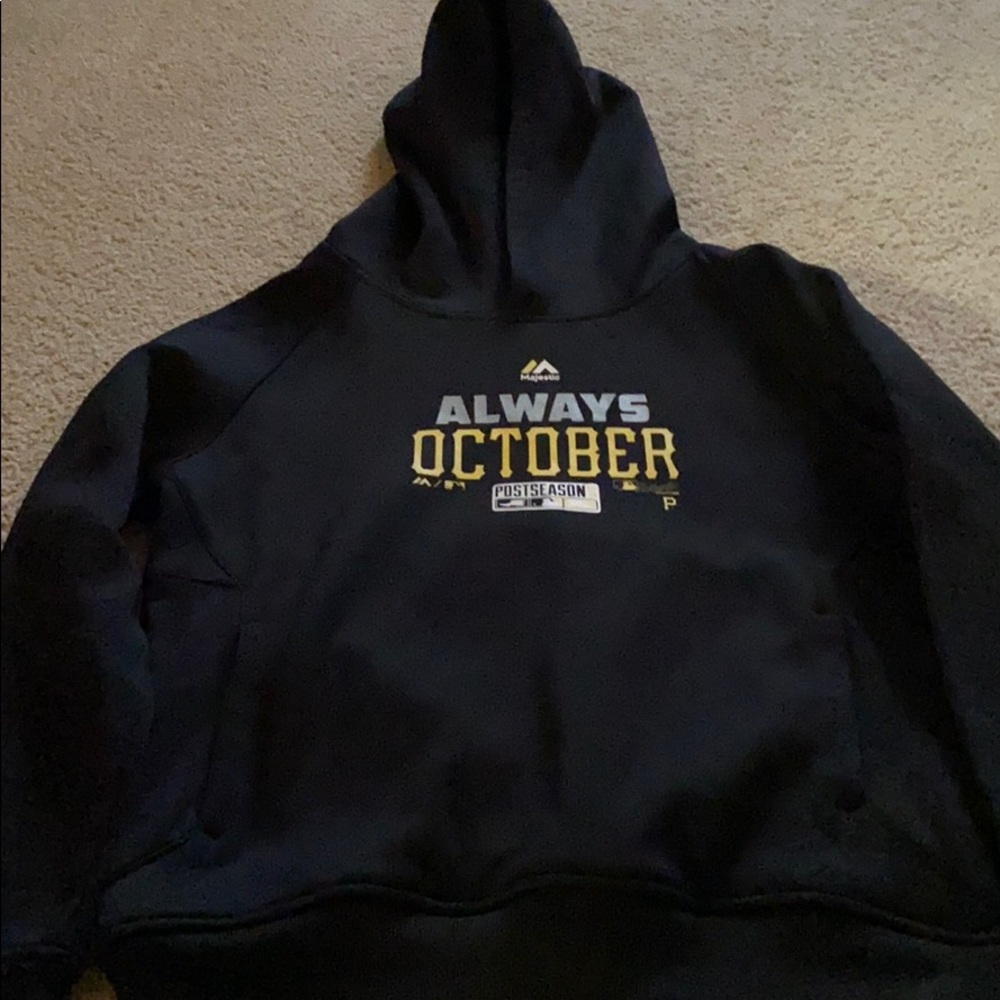 Pittsburgh Pirates boys hoodie size medium